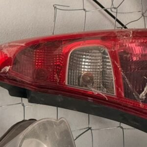 Faro Trasero Logan 2012