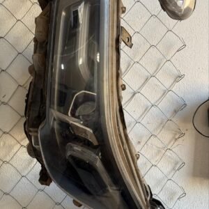 Faro delantero izquierdo Toyota Hilux GR 2025